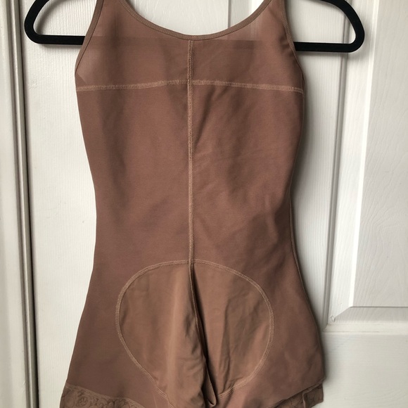 Tissini Women's Tan Shapewear Bodysuit - Picture 6 of 6